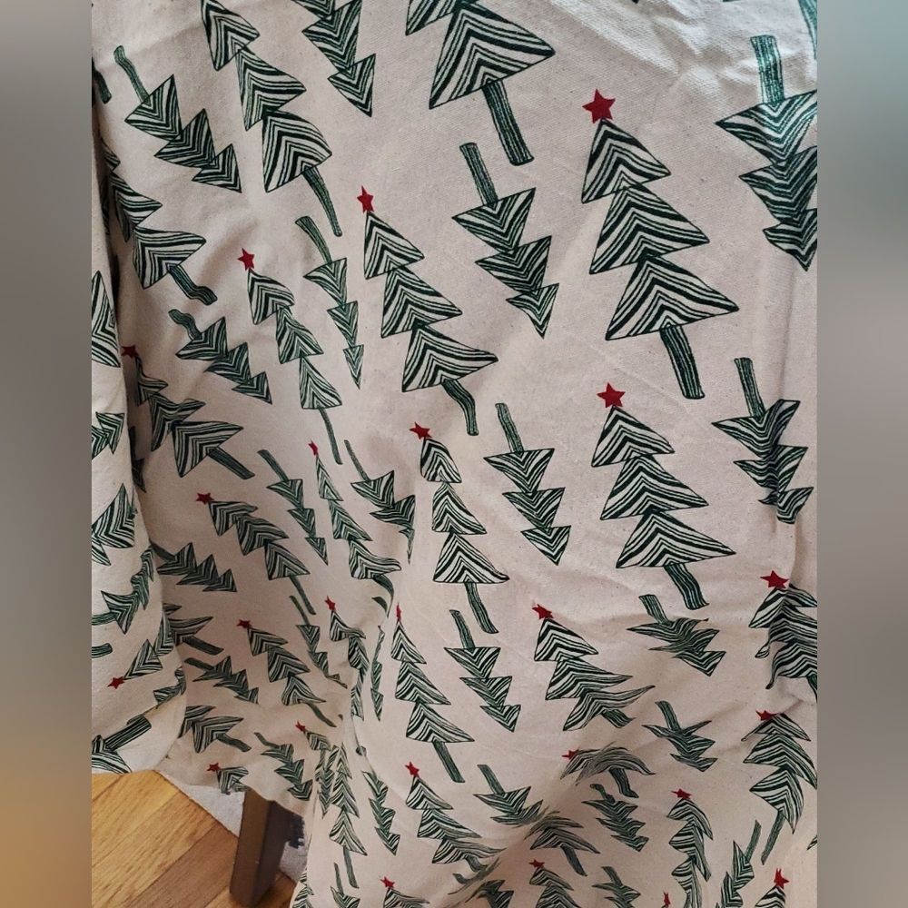 60" Round Tablecloth